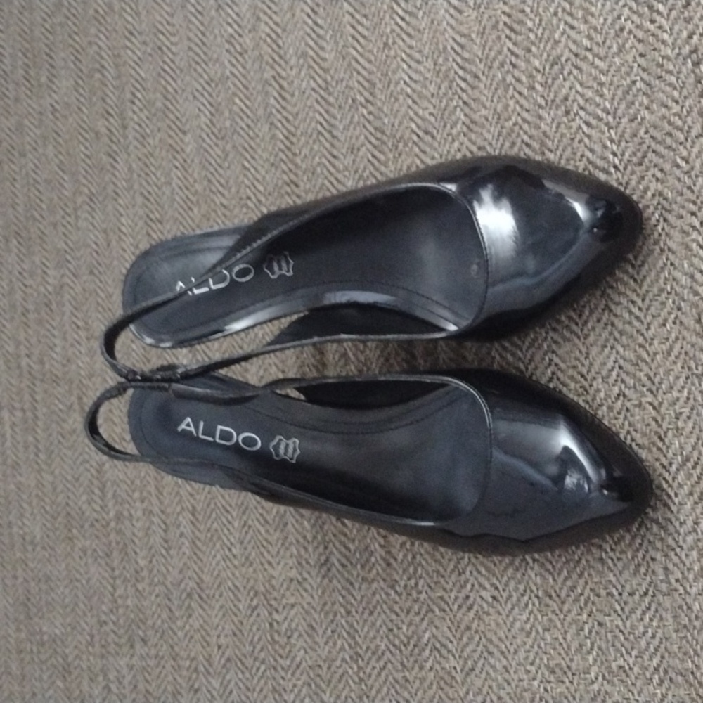 Beautiful Aldo Slingback Pumps